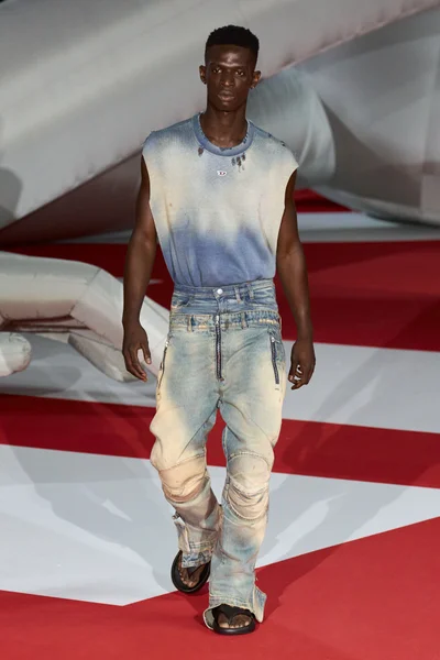 Look 2